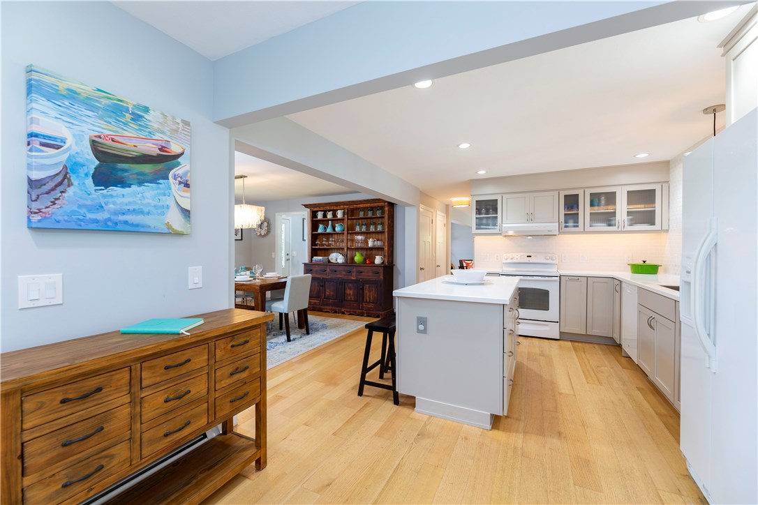 20 Plateau Road Westerly, RI 02891 - Photo 3 of 29