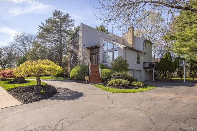 $1,289,900 | 16 Lady Godiva Way, New City, NY 10956