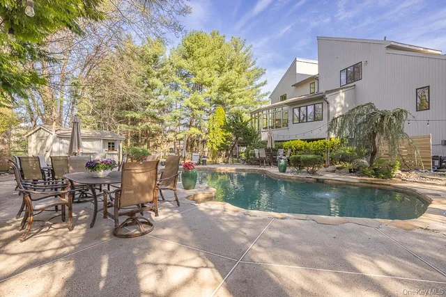 $1,289,900 | 16 Lady Godiva Way, New City, NY 10956