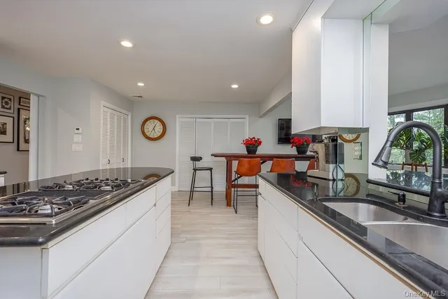 $1,289,900 | 16 Lady Godiva Way, New City, NY 10956