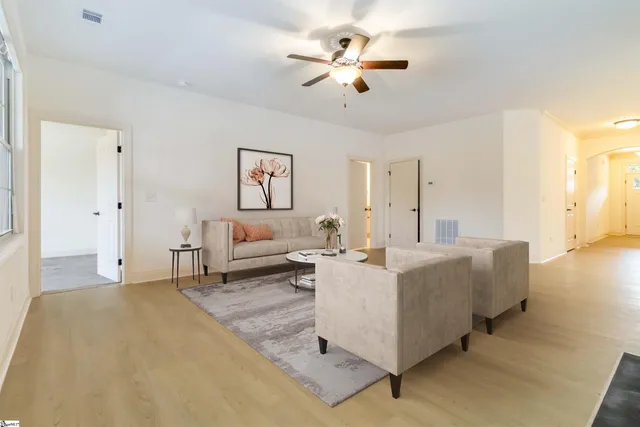 $459,900 | 19 Cloverfield Drive, Simpsonville, SC 29680