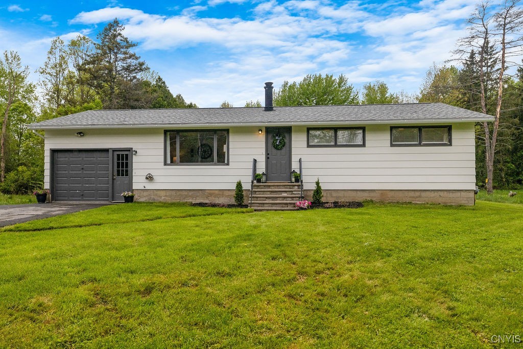 7023 Fremont Road East Syracuse, NY 13057 - Photo 1 of 1