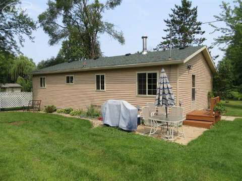 6320 East Lake Road Millington, MI 48746 - Photo 12 of 20 20415373-11.JPG
