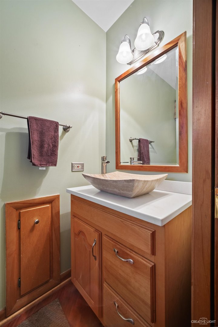 1770 Church Road Aurora, IL 60505 - Photo 12 of 18