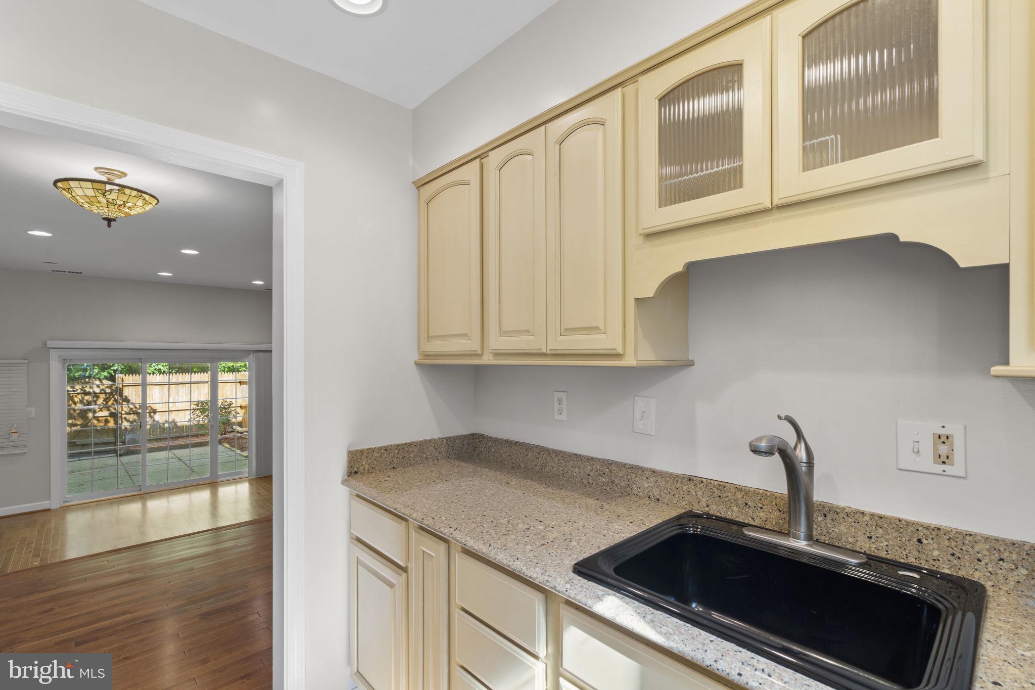 8221 Tory Road, Unit 150 Springfield, VA 22152 - Photo 17 of 36 Charming kitchen with modern finishes.