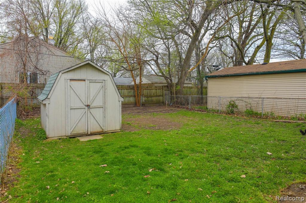 1334 East 10 Mile Road Ferndale, MI 48220 - Photo 25 of 29