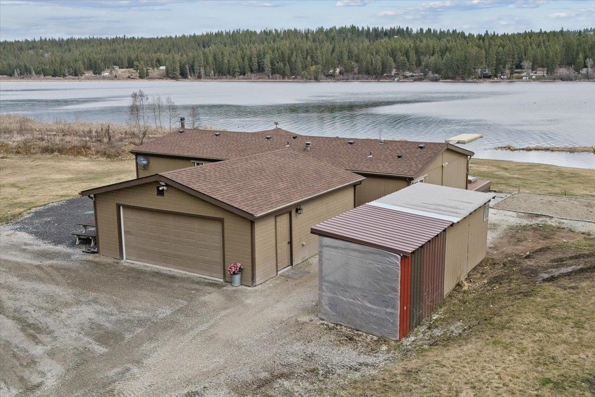 41710 North Perry Road Elk, WA 99009 - Photo 3 of 44 Gallery Image 3