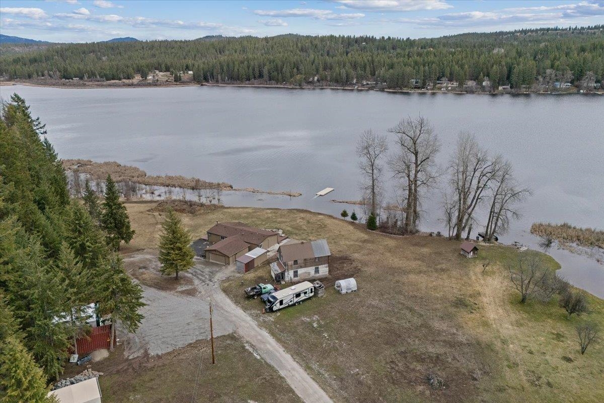 41710 North Perry Road Elk, WA 99009 - Photo 5 of 44 Gallery Image 5