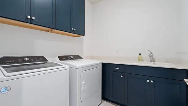 $1,890,000 | 13726 Tybee Beach Lane, Orlando, FL 32827