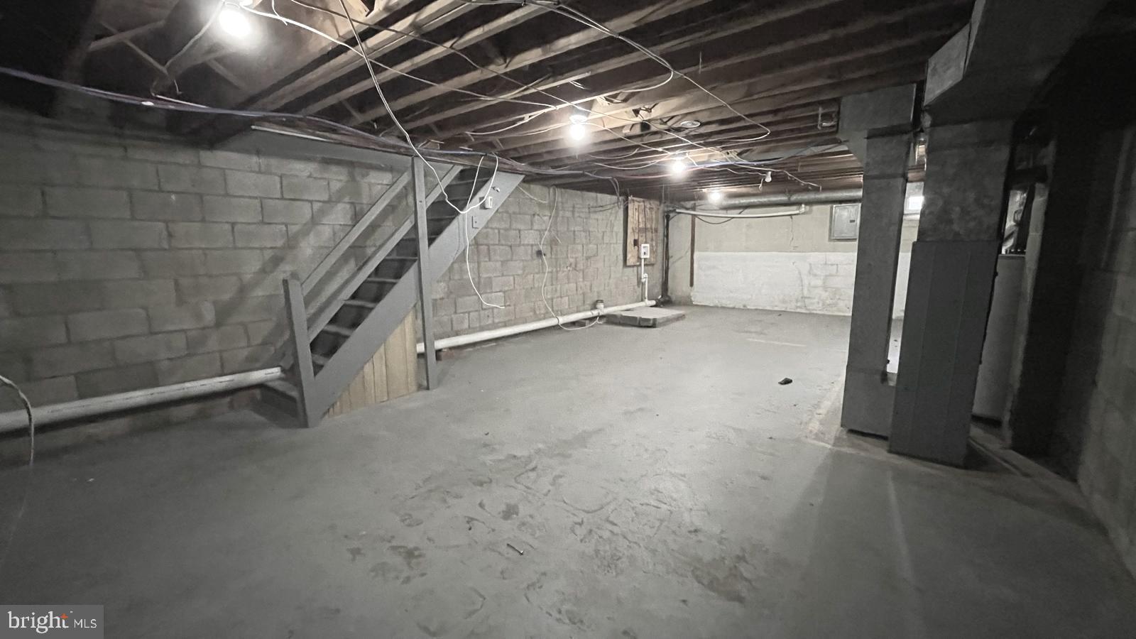 1340 West 7th Street Chester, PA 19013 - Photo 23 of 26 a view of empty room