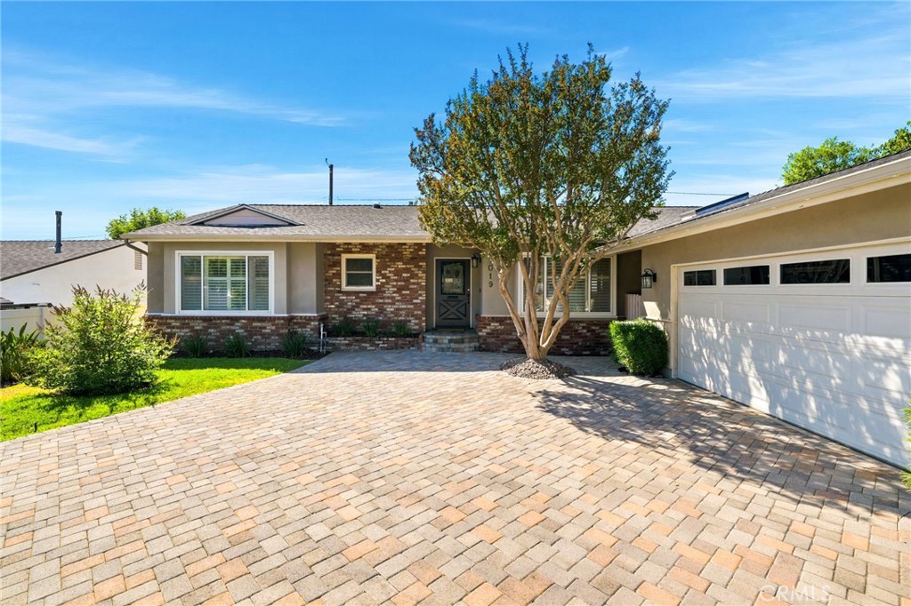 1019 Delaware Road Burbank, CA 91504 - Photo 2 of 43
