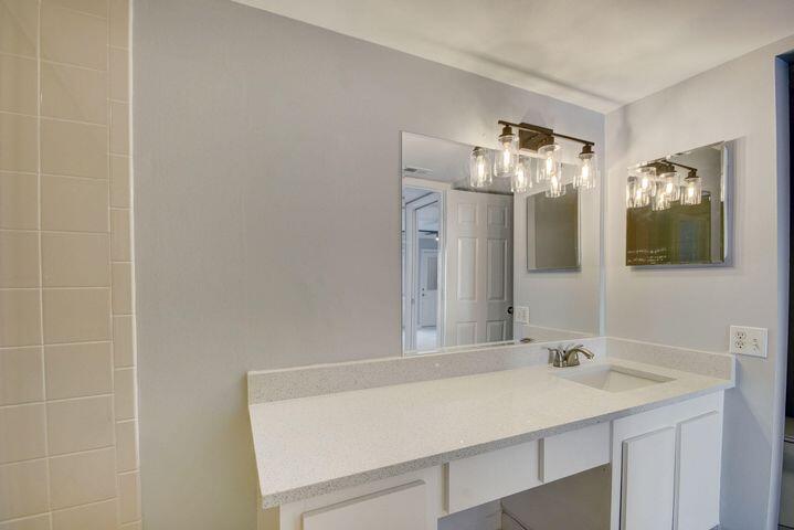 612 Executive Center Drive, Unit 103 West Palm Beach, FL 33401 - Photo 12 of 28 Bathroom