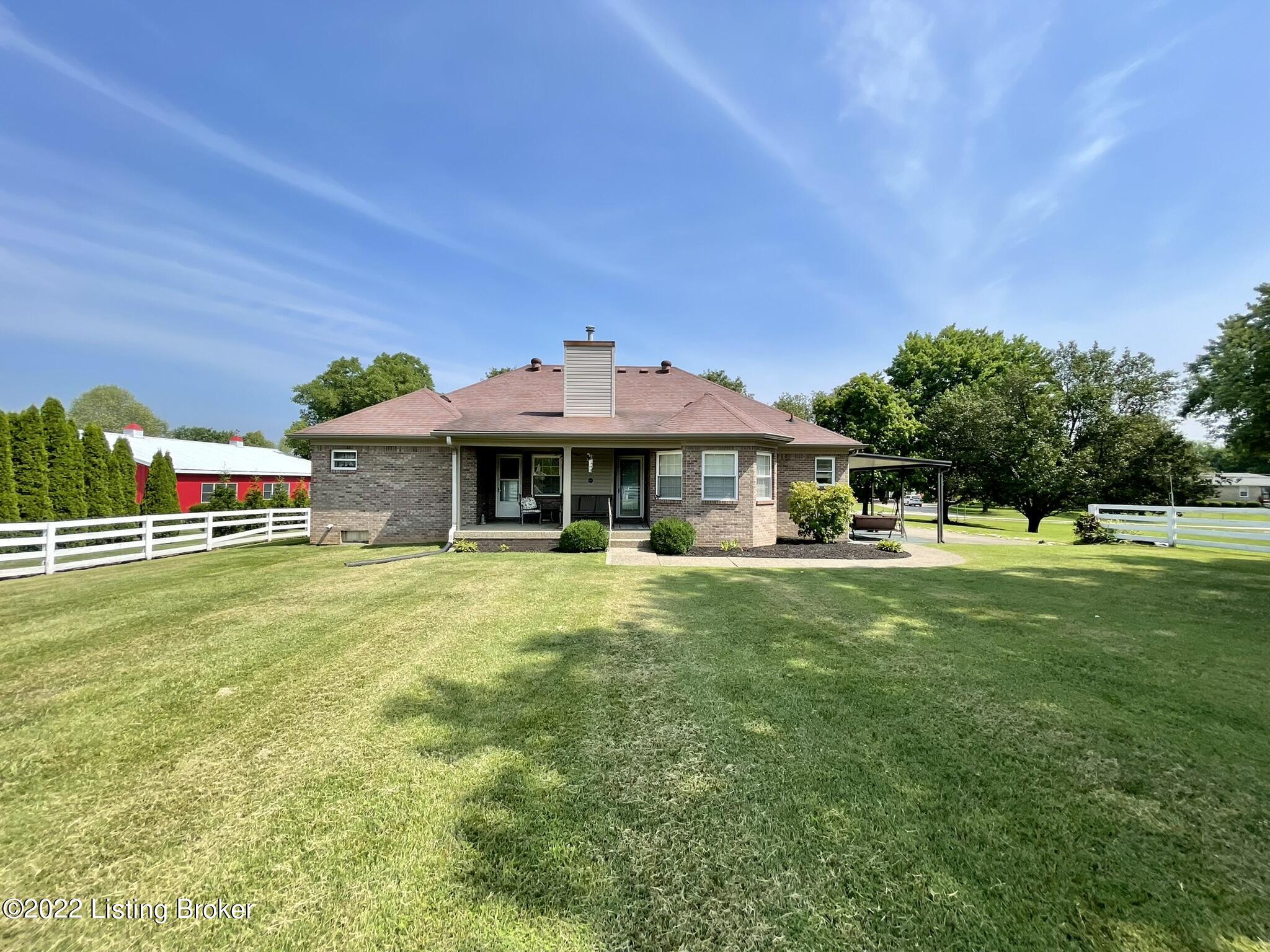 9504 Independence School Road Louisville, KY 40291 - Photo 5 of 31 FullSizeRender-20