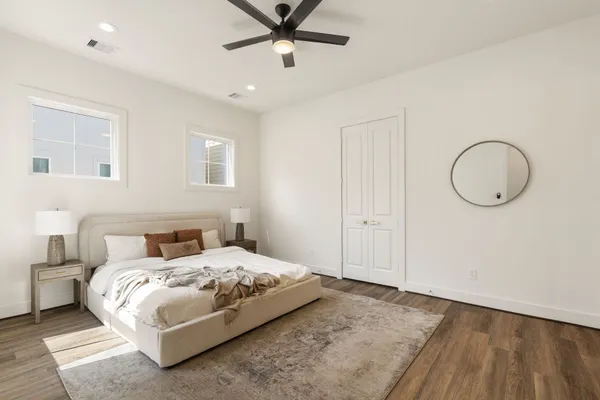 $618,000 | 1142 West 16th Street, Houston, TX 77008