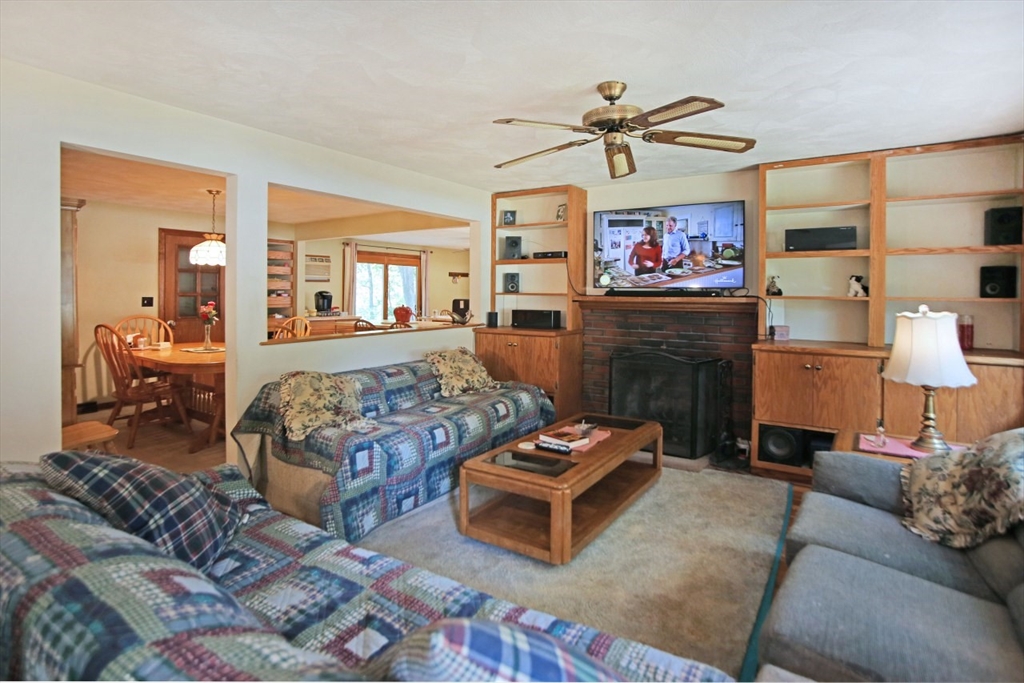 29 Russet Road Billerica, MA 01821 - Photo 5 of 30 Gallery Image 5