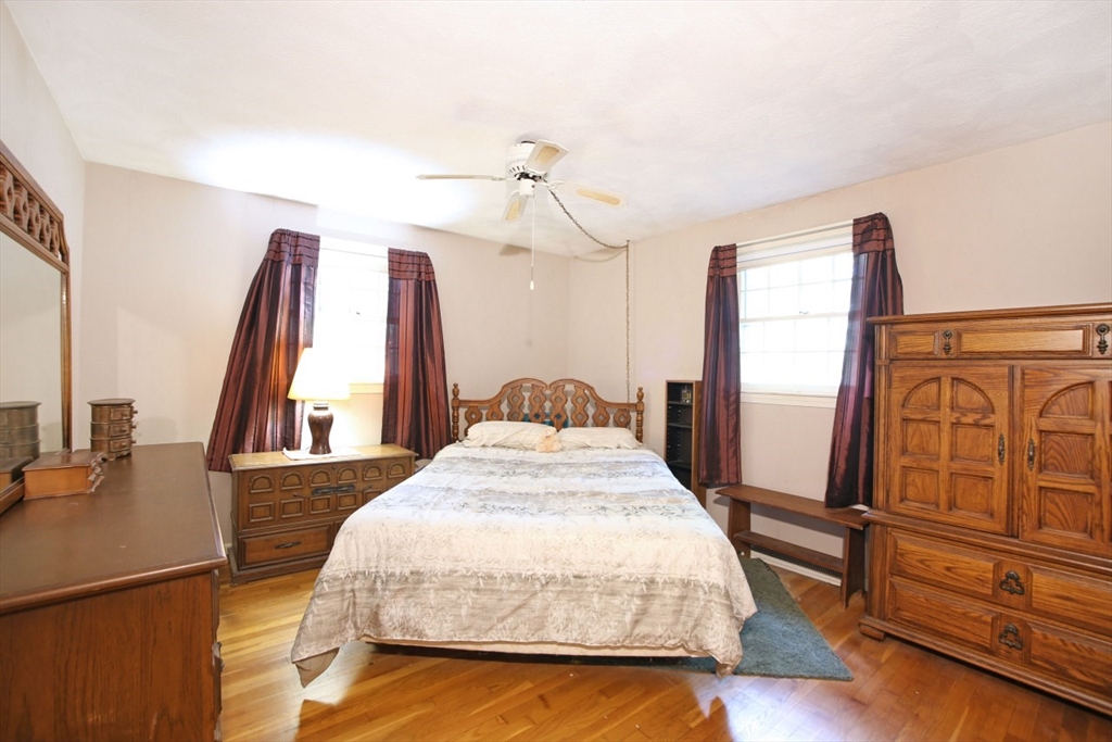 29 Russet Road Billerica, MA 01821 - Photo 9 of 30 Gallery Image 9
