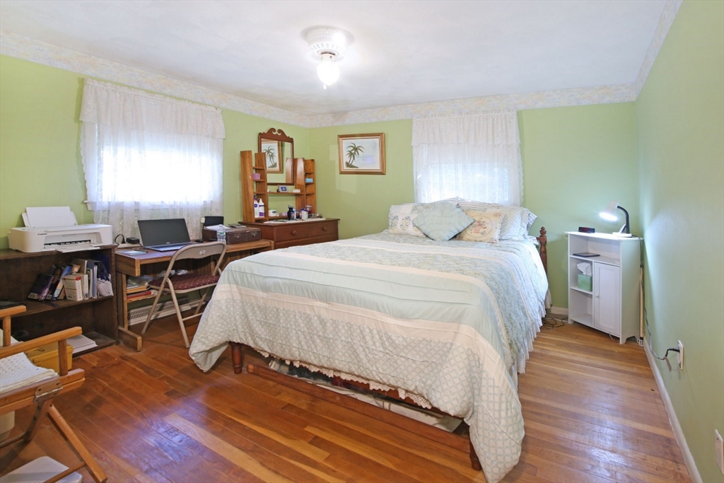 29 Russet Road Billerica, MA 01821 - Photo 10 of 30 Gallery Image 10