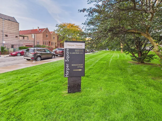 $60,000 | 4800 South Lake Park Avenue, Unit 909A, Chicago, IL 60615