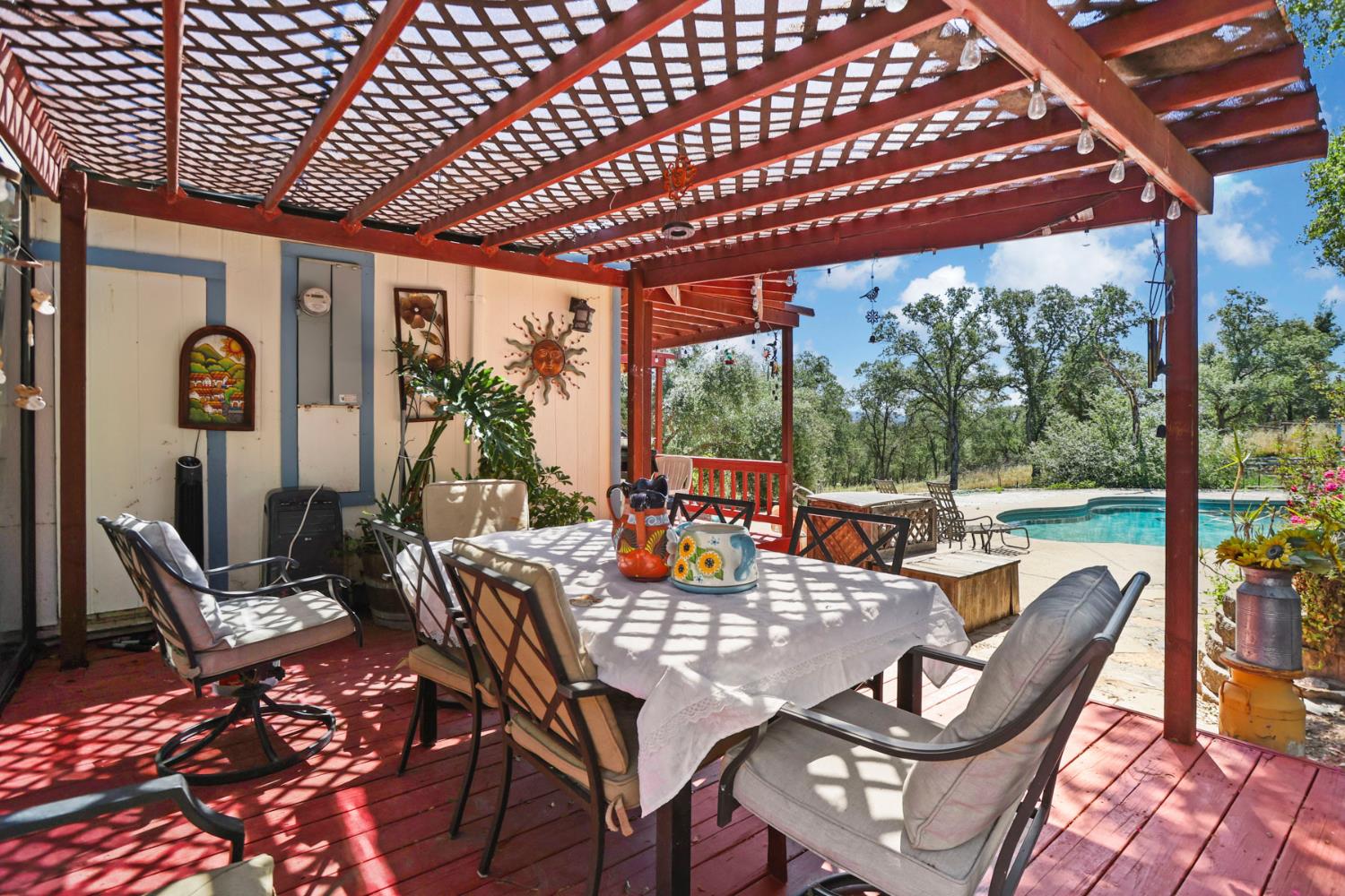 901 Quail Oaks Road Valley Springs, CA 95252 - Photo 41 of 59 a outdoor view with a sitting space