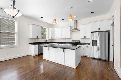 $569,500 | 2129 Wooddale Lane, Nashville, TN 37214
