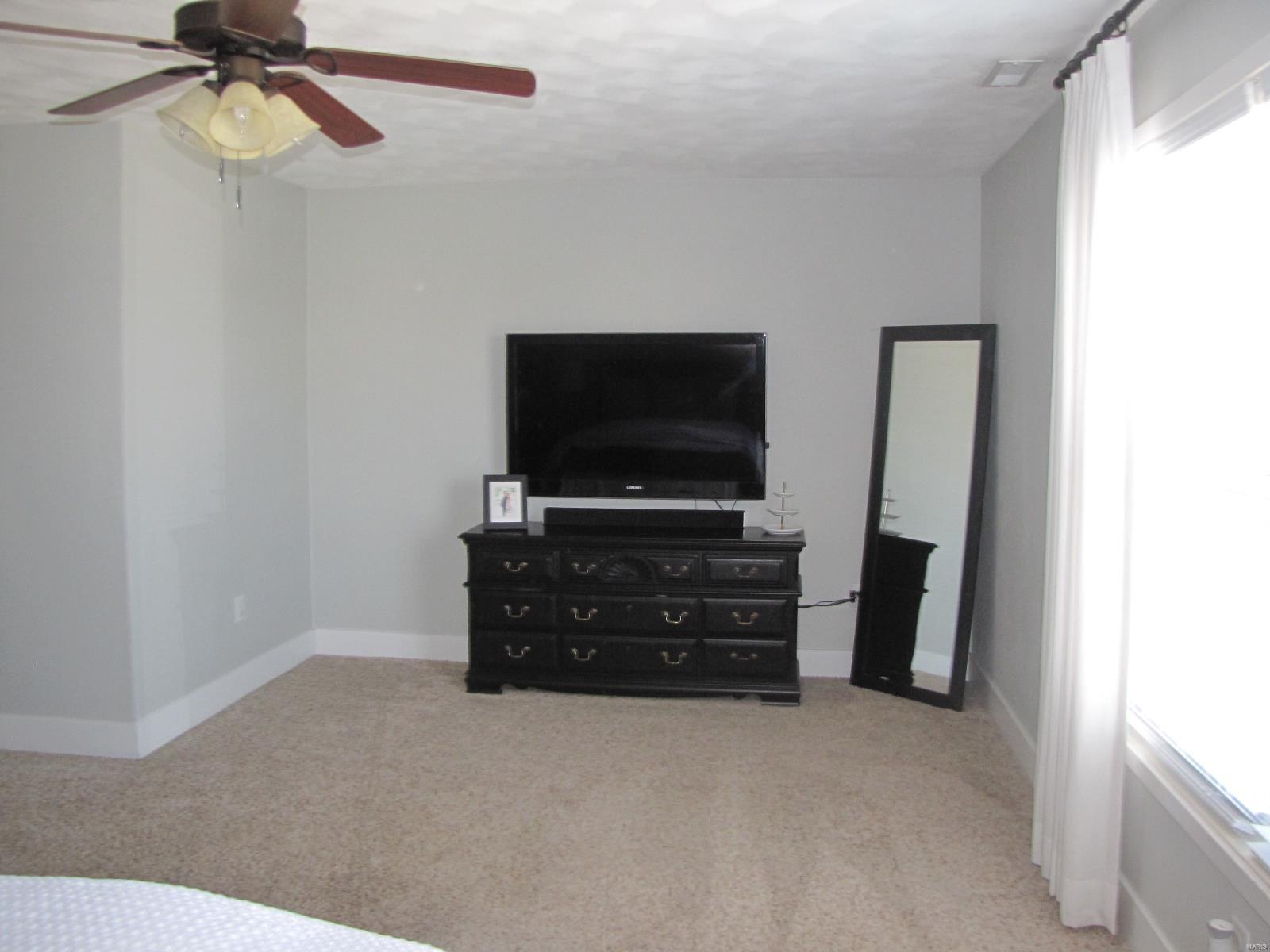 808 Hawkridge Run Shiloh, IL 62221 - Photo 14 of 40 Gallery Image 14