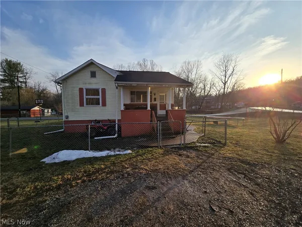 $78,000 | 71421 Center Street, St. Clairsville, OH 43950
