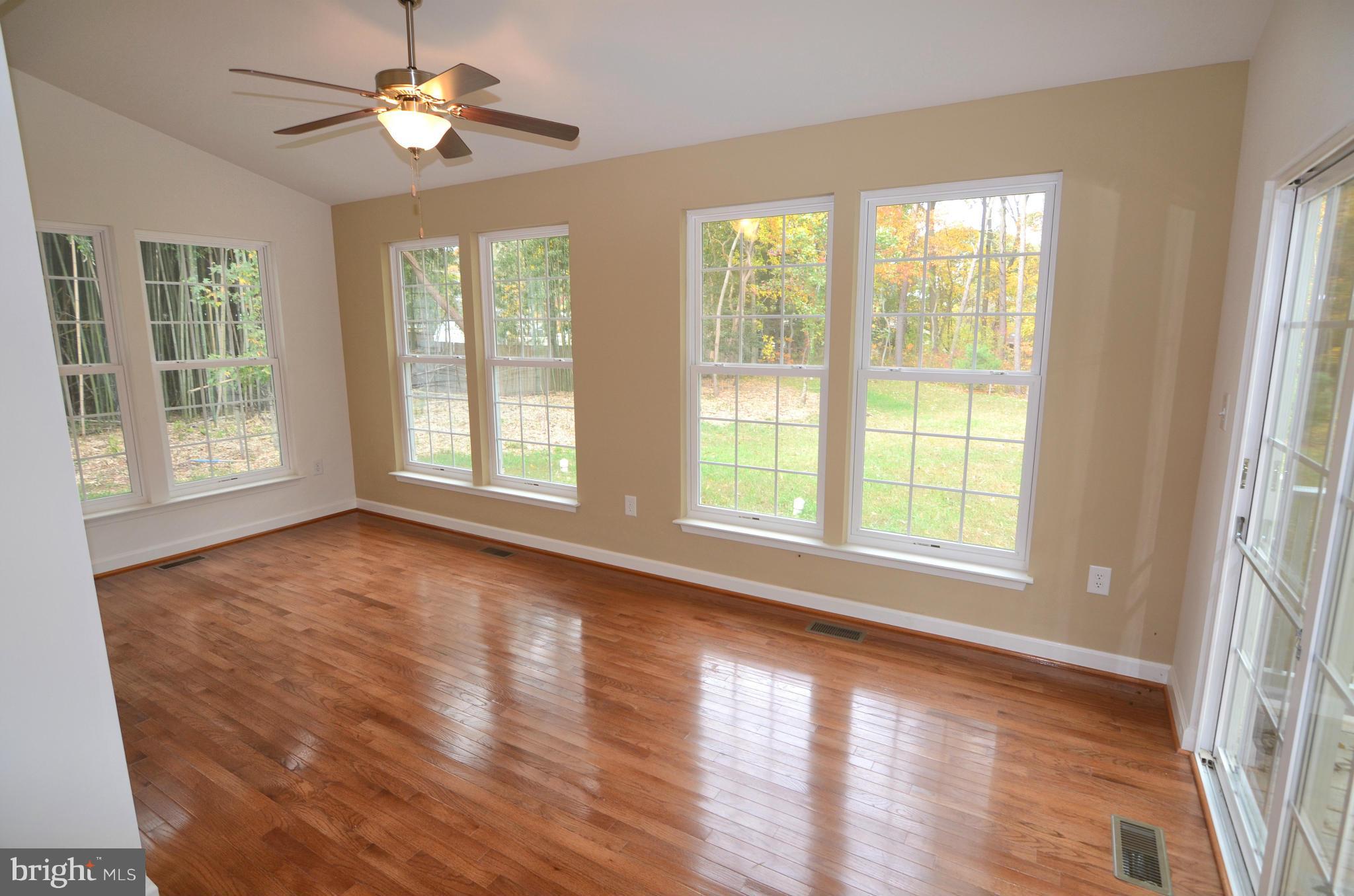 4604 Mountain Road Pasadena, MD 21122 - Photo 13 of 30 Interior (General)