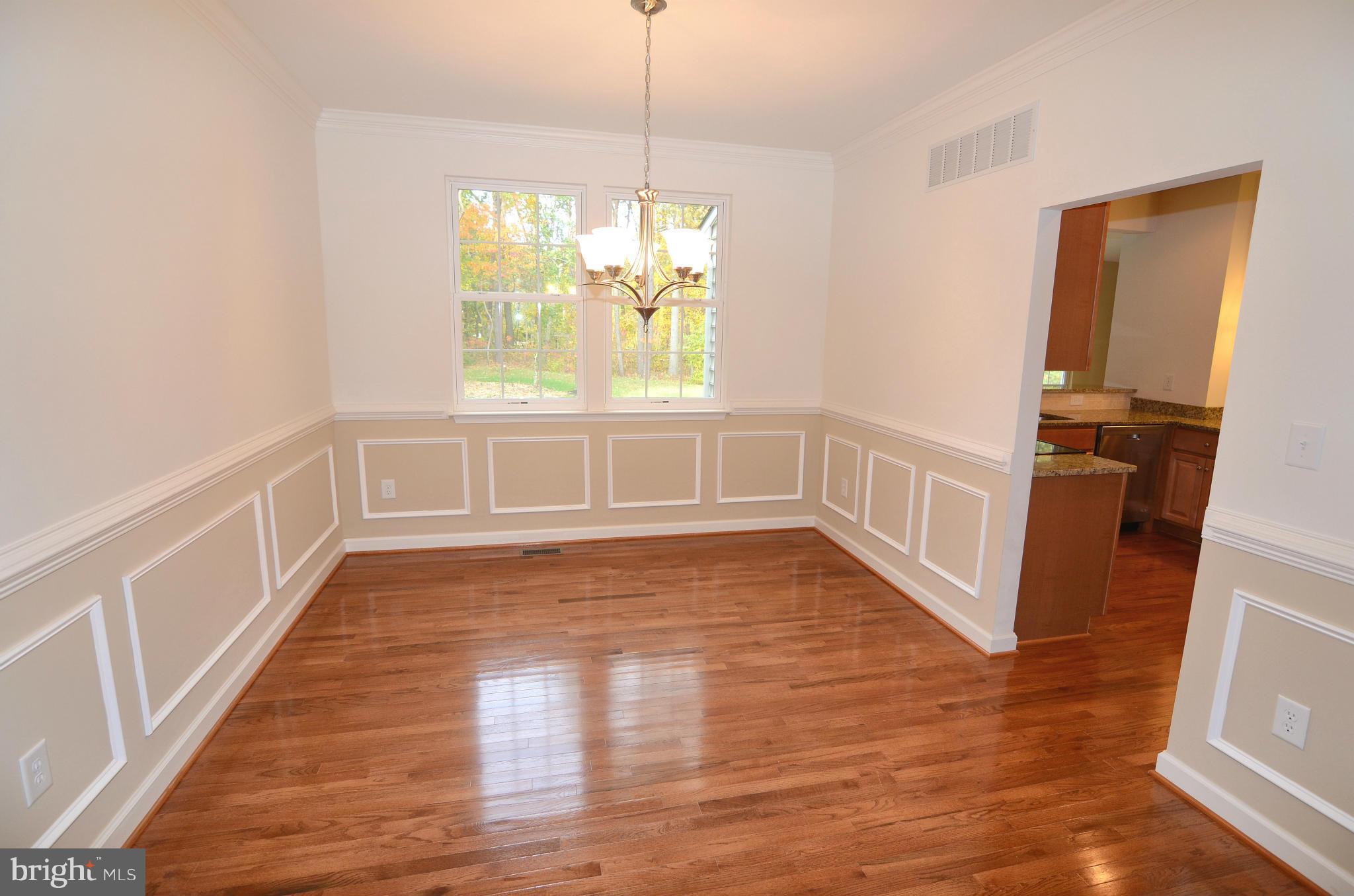 4604 Mountain Road Pasadena, MD 21122 - Photo 6 of 30 Dining Room
