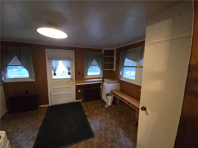 $350,000 | 278 Central Pike, Scituate, RI 02857