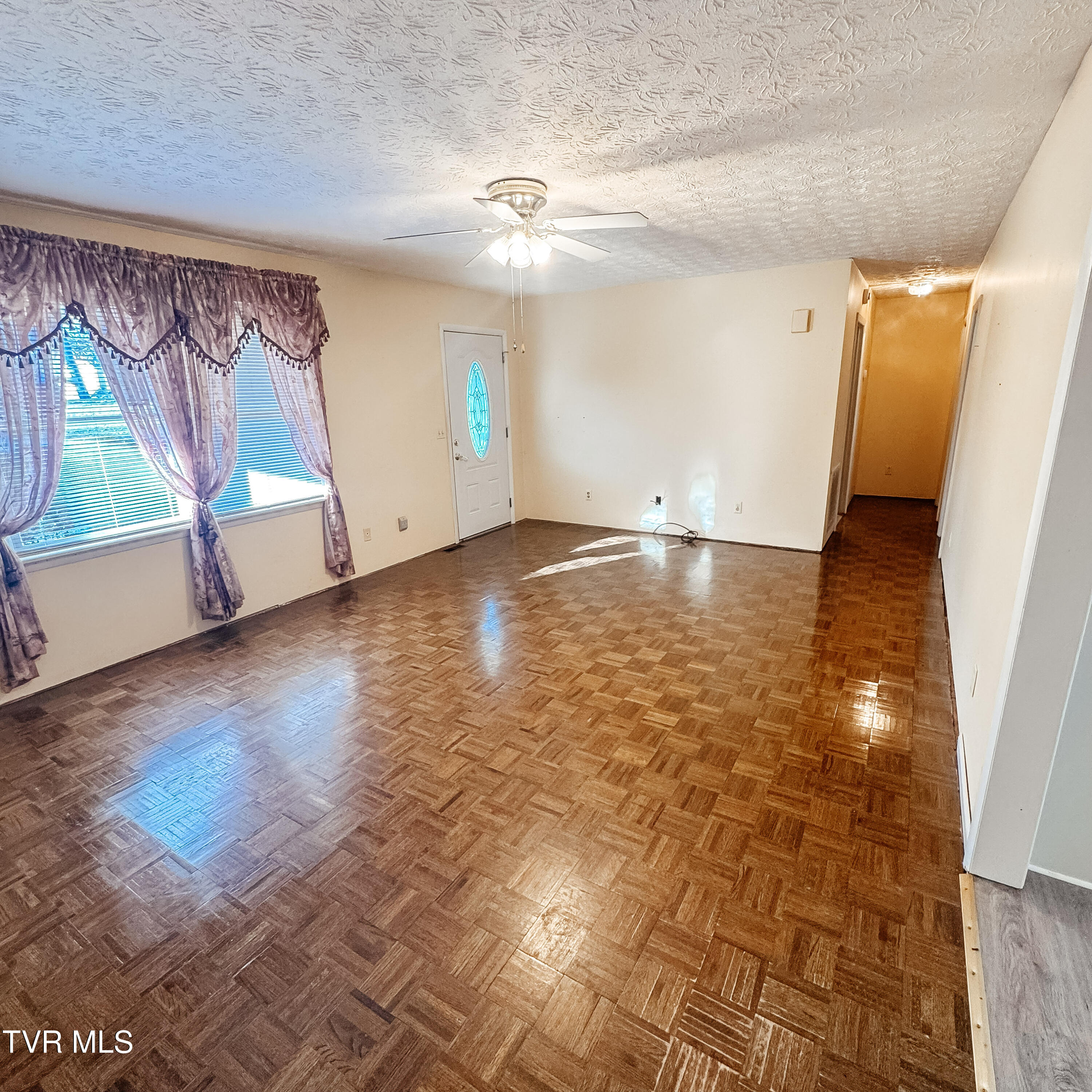 172 Eastern Star Road Kingsport, TN 37663 - Photo 22 of 28 27-IMG_7323