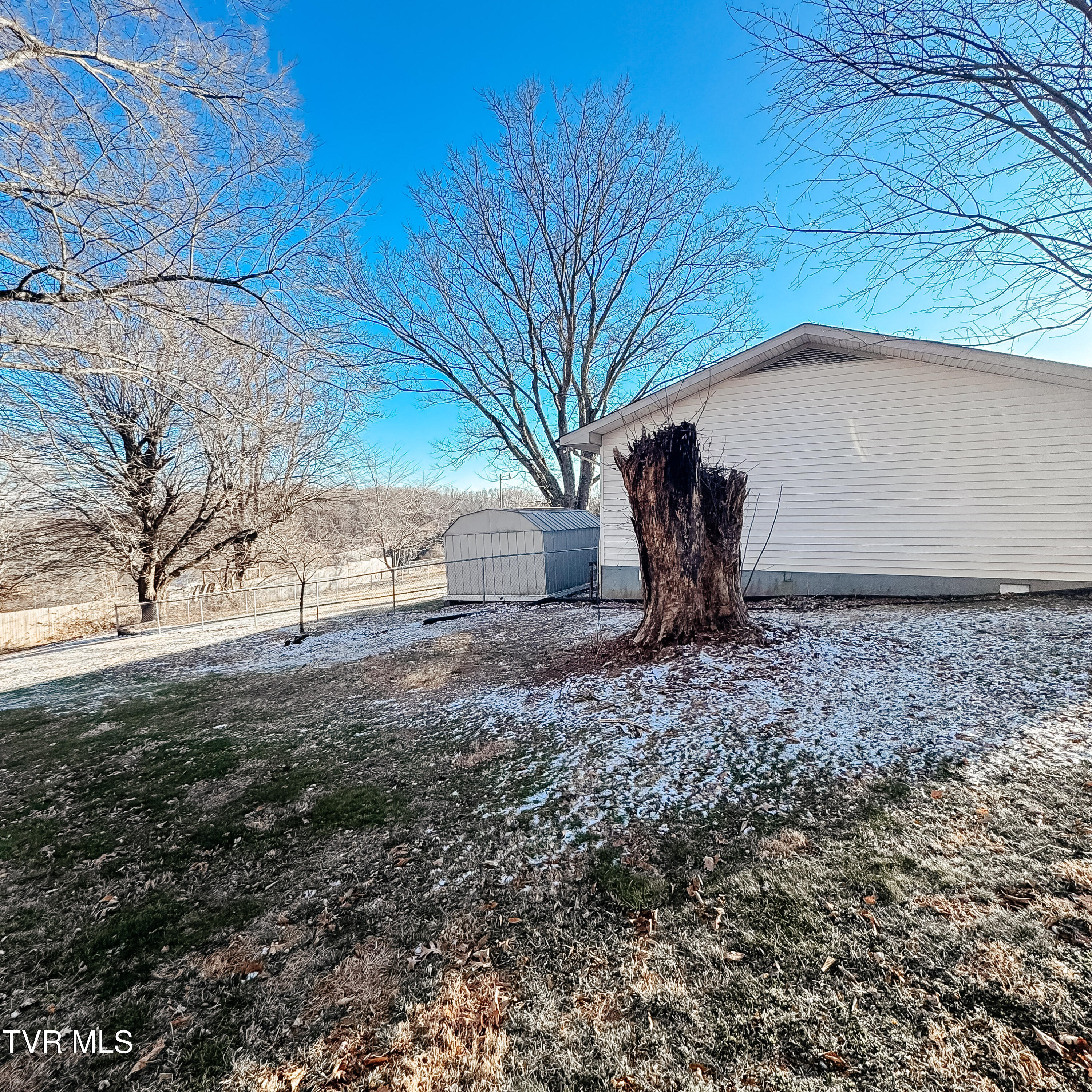 172 Eastern Star Road Kingsport, TN 37663 - Photo 6 of 28 30-IMG_7360