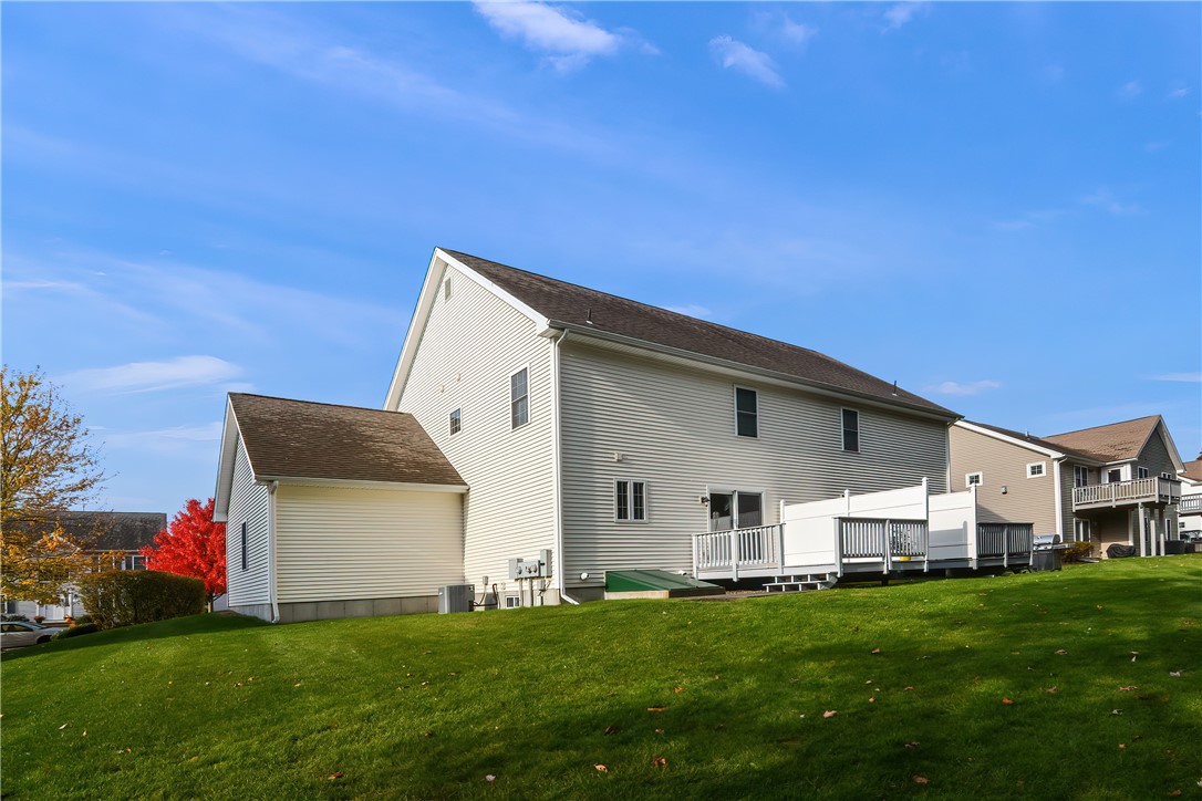 37 Berm Drive Cumberland, RI 02864 - Photo 3 of 28