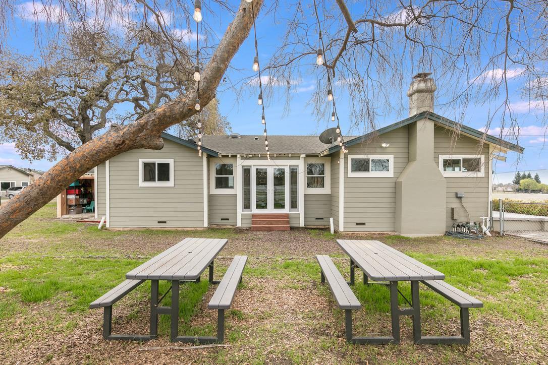 2015 Trumar Lane Gilroy, CA 95020 - Photo 16 of 30