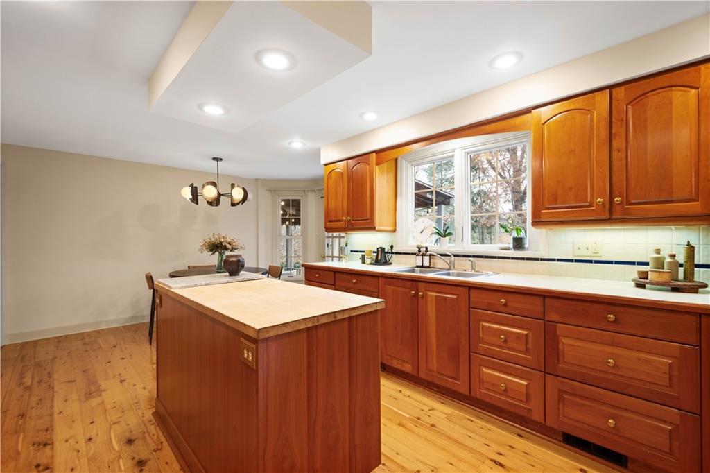 557 Harrogate Road Pittsburgh, PA 15241 - Photo 11 of 50 Gallery Image 11