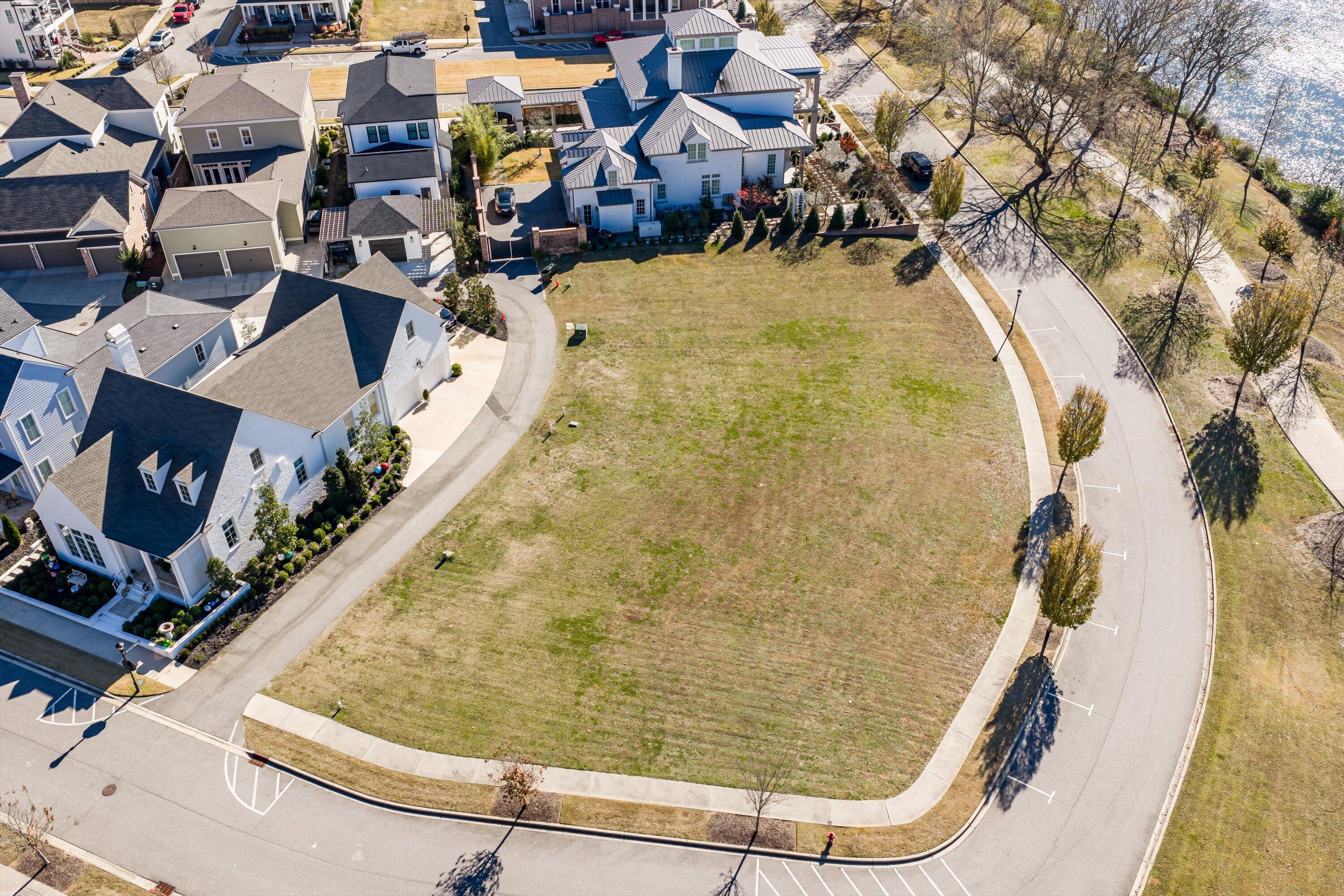 01-DJI_20251211114835_0066_D-HDR