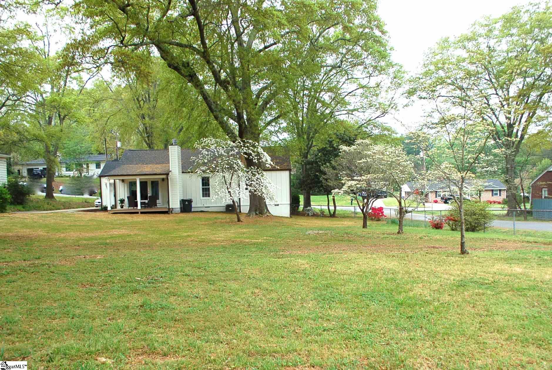 14 Batesview Drive Greenville, SC 29607 - Photo 22 of 35 Gallery Image 22