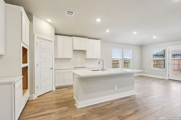 $395,990 | 9318 Quail Crst Drive, Schertz, TX 78154