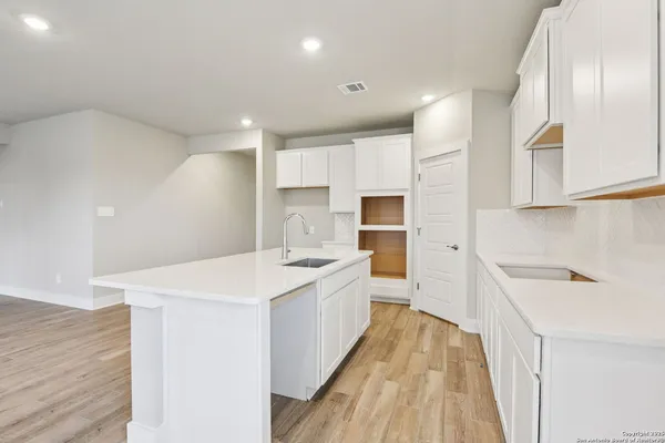 $395,990 | 9318 Quail Crst Drive, Schertz, TX 78154