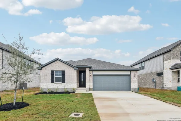 $395,990 | 9318 Quail Crst Drive, Schertz, TX 78154