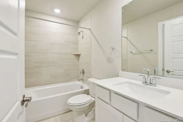 $395,990 | 9318 Quail Crst Drive, Schertz, TX 78154