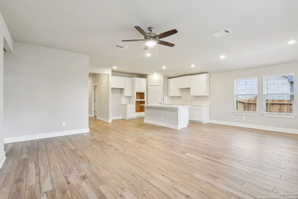 $395,990 | 9318 Quail Crst Drive, Schertz, TX 78154