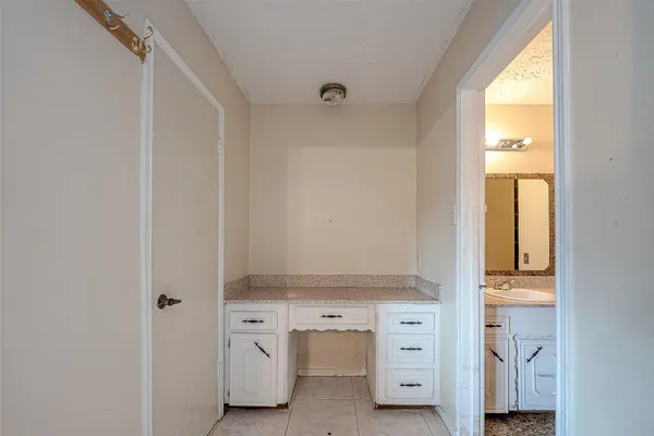 $1,900 | 9318 Benning Drive, Houston, TX 77031