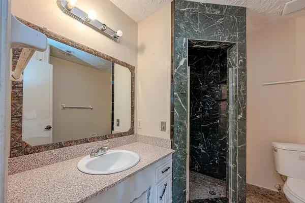 $1,900 | 9318 Benning Drive, Houston, TX 77031
