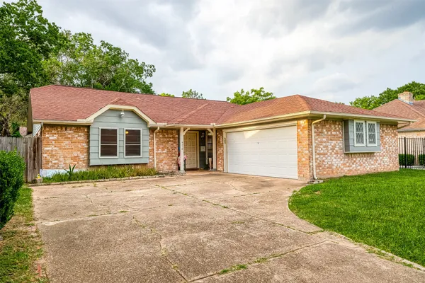 $1,900 | 9318 Benning Drive, Houston, TX 77031