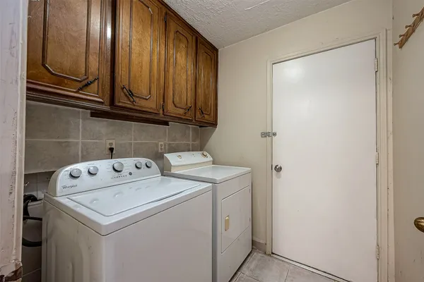 $1,900 | 9318 Benning Drive, Houston, TX 77031