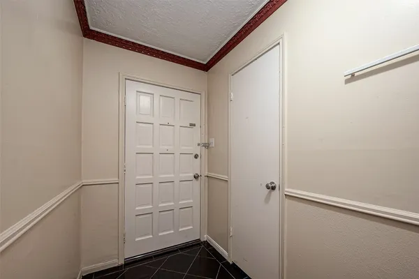 $1,900 | 9318 Benning Drive, Houston, TX 77031