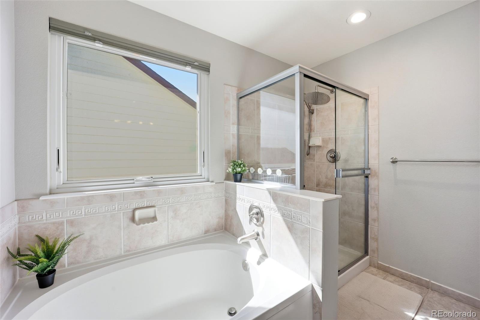 7703 Rampart Way Littleton, CO 80125 - Photo 27 of 49