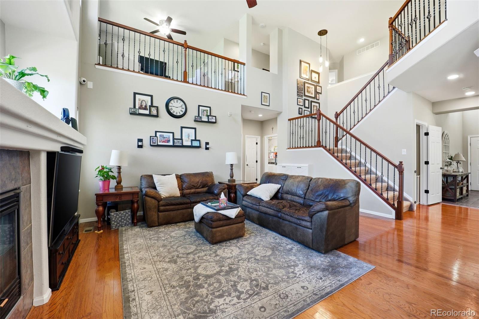 7703 Rampart Way Littleton, CO 80125 - Photo 8 of 49