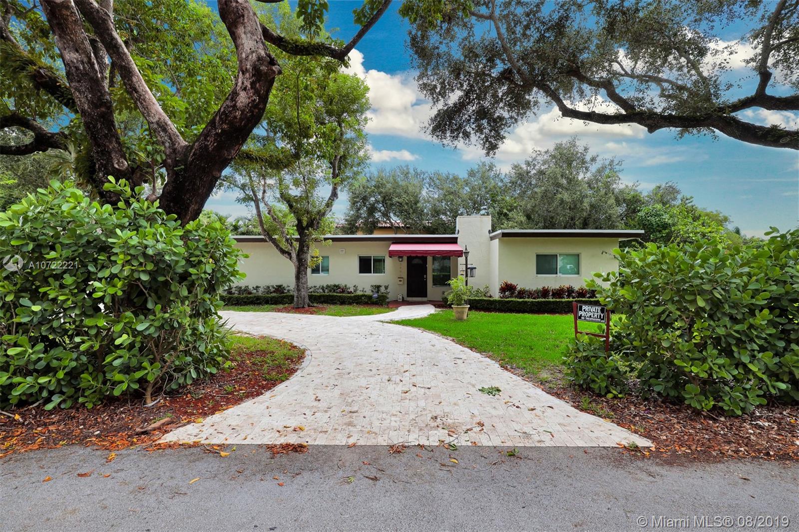 5495 Southwest 68th Avenue Miami, FL 33155 - Photo 2 of 35