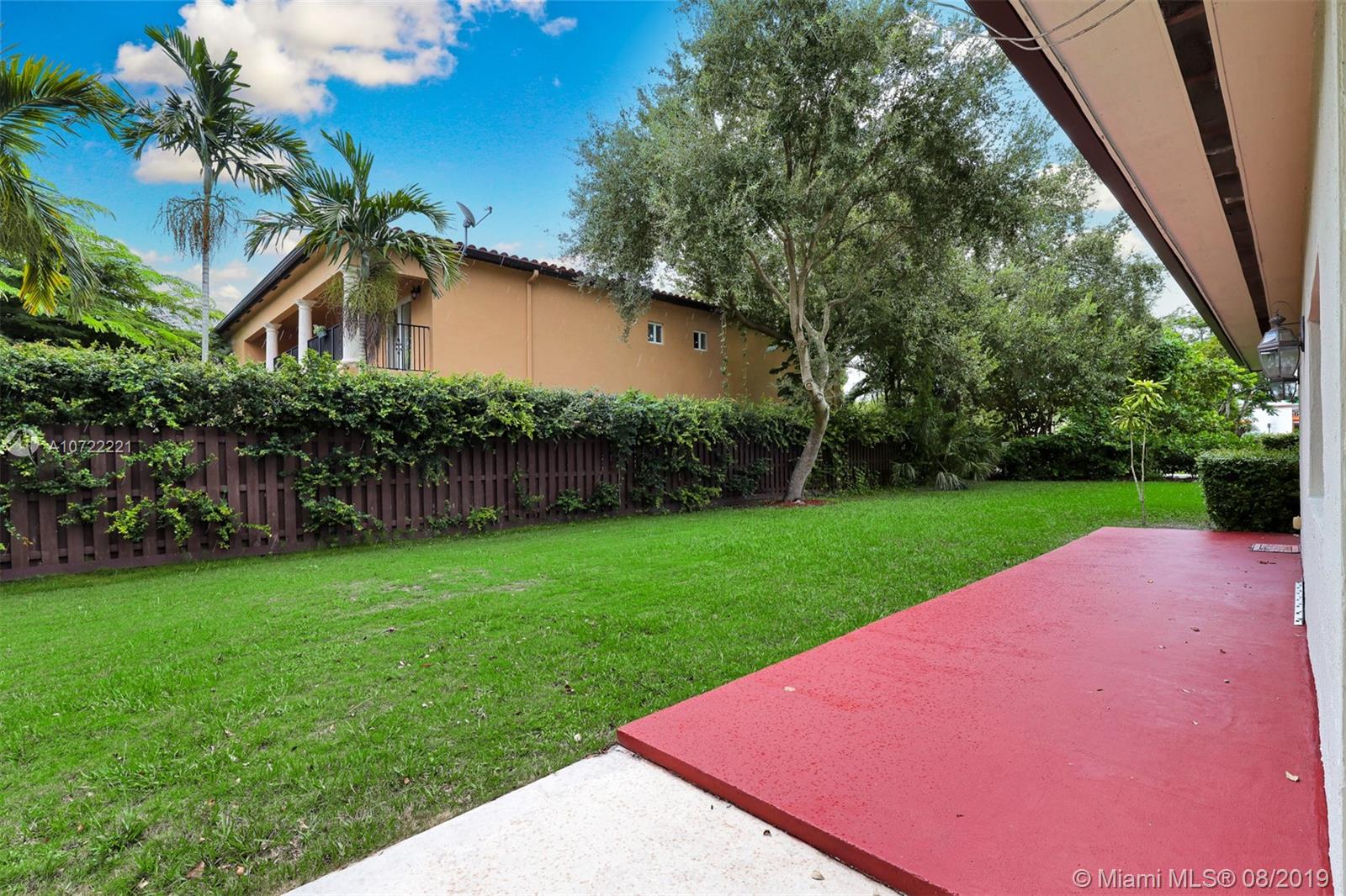 5495 Southwest 68th Avenue Miami, FL 33155 - Photo 33 of 35